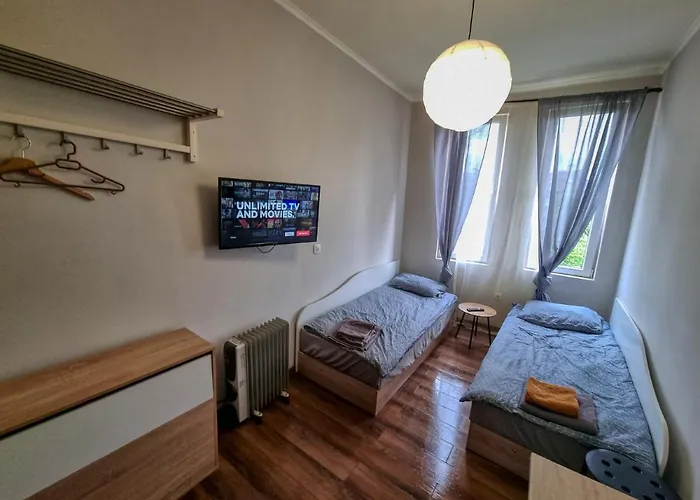 Charming In Center *